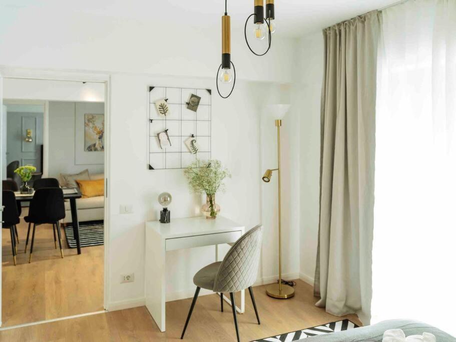 Bright 2Br Apartment - Top Location - City Balcony Бухарест Экстерьер фото